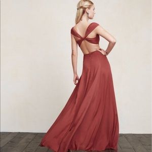 Reformation Sera Dress Color Strawberry Worn once